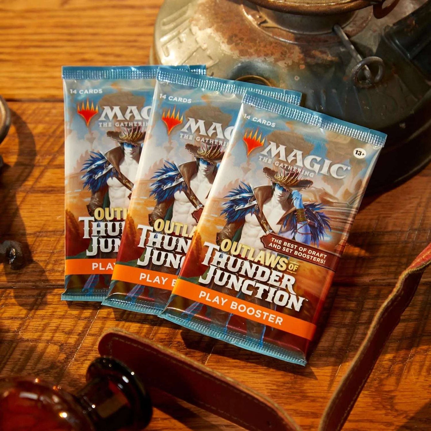 Outlaws of Thunder Junction Play Booster Box - 36 Packs (504 Magic Cards)
