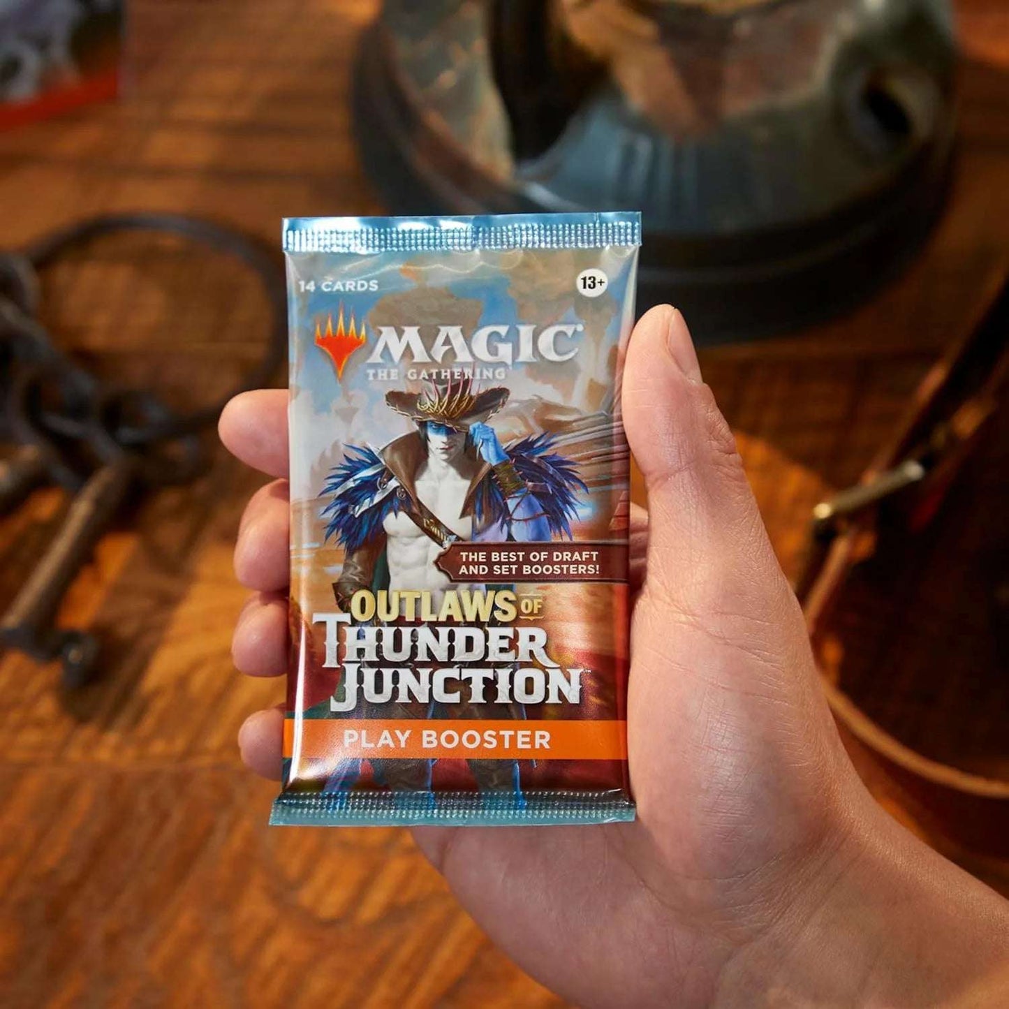 Outlaws of Thunder Junction Play Booster Box - 36 Packs (504 Magic Cards)